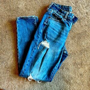 Old Navy size 2 distressed jeans